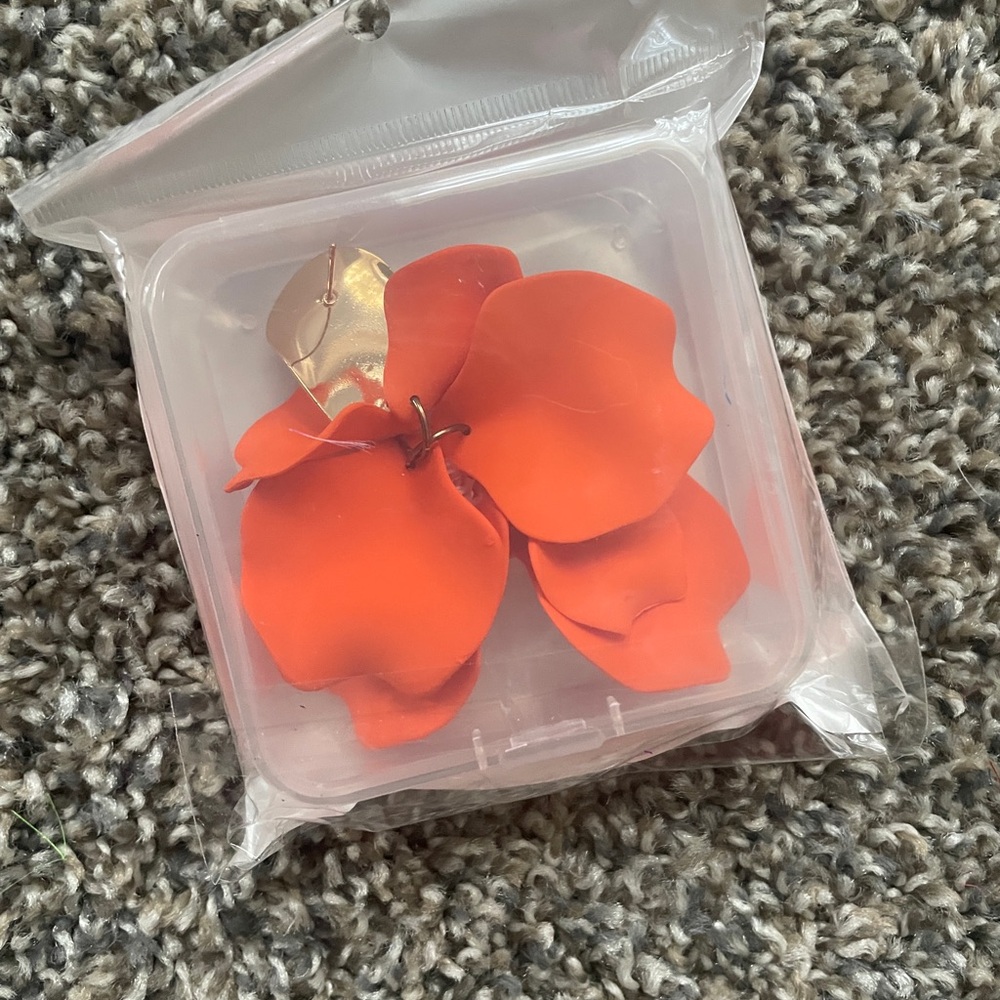🧡 Flower Petal Earrings 🧡